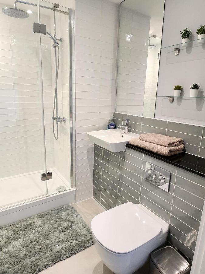 Lovely Luxury Apartment Near Luton Airport 801 מראה חיצוני תמונה